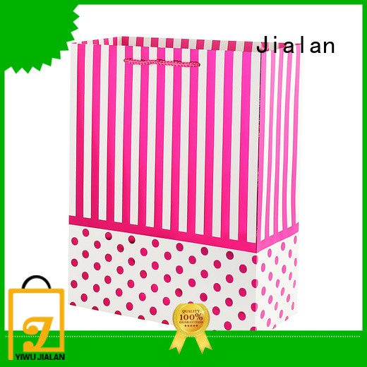 Jialan paper gift bags indispensable for packing birthday gifts