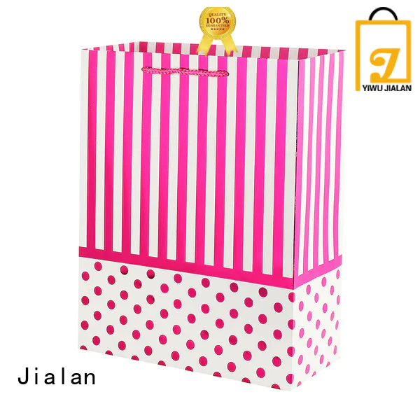 Jialan gift bags widely employed for packing birthday gifts