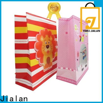 buy paper gift bags for sale for packing birthday gifts