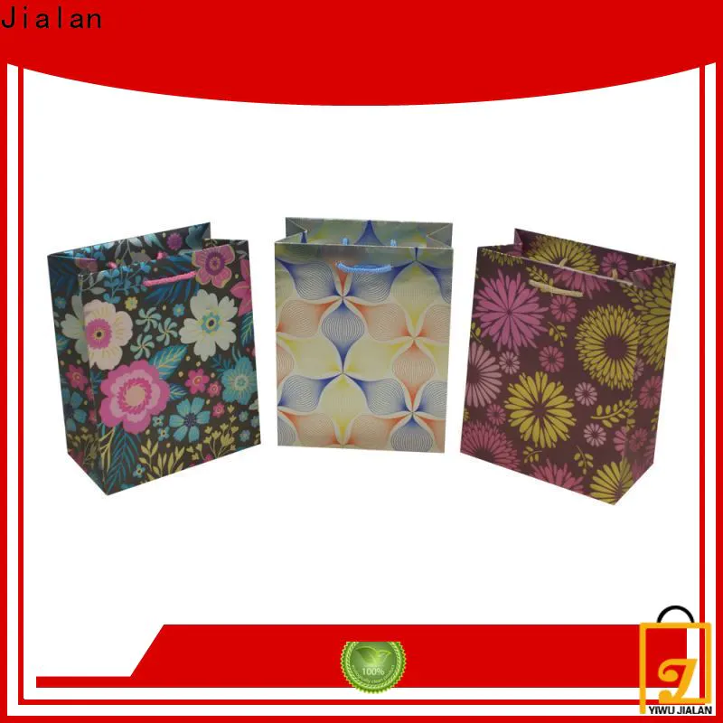 Jialan поставщик дешевых персонализированных бумажных пакетов для упаковки праздничных подарков