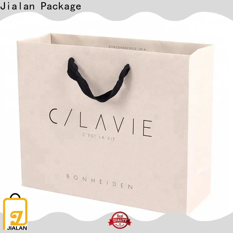 Customized custom paper bags manufacturer for goods packaging