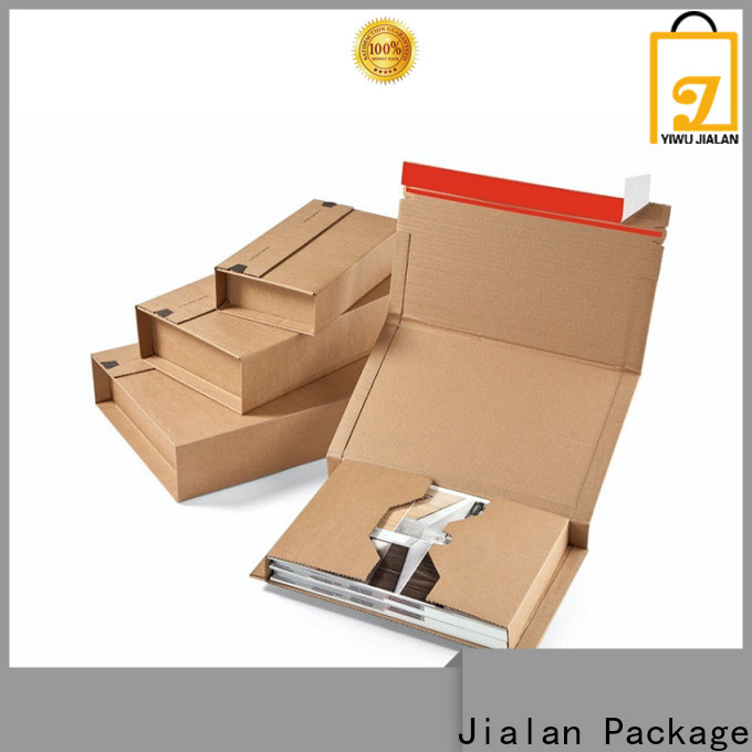 Custom colored corrugated mailing boxes for delivery