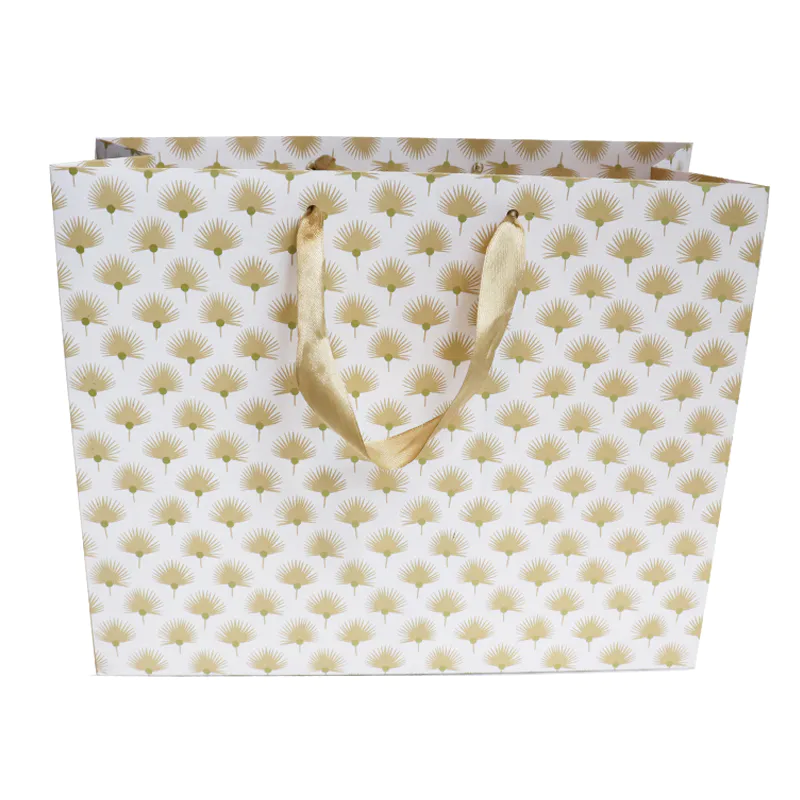 Wholesale Custom Exquisite Eco-Friendly Golden Flower Ivory Gift Paper Bag With Handle