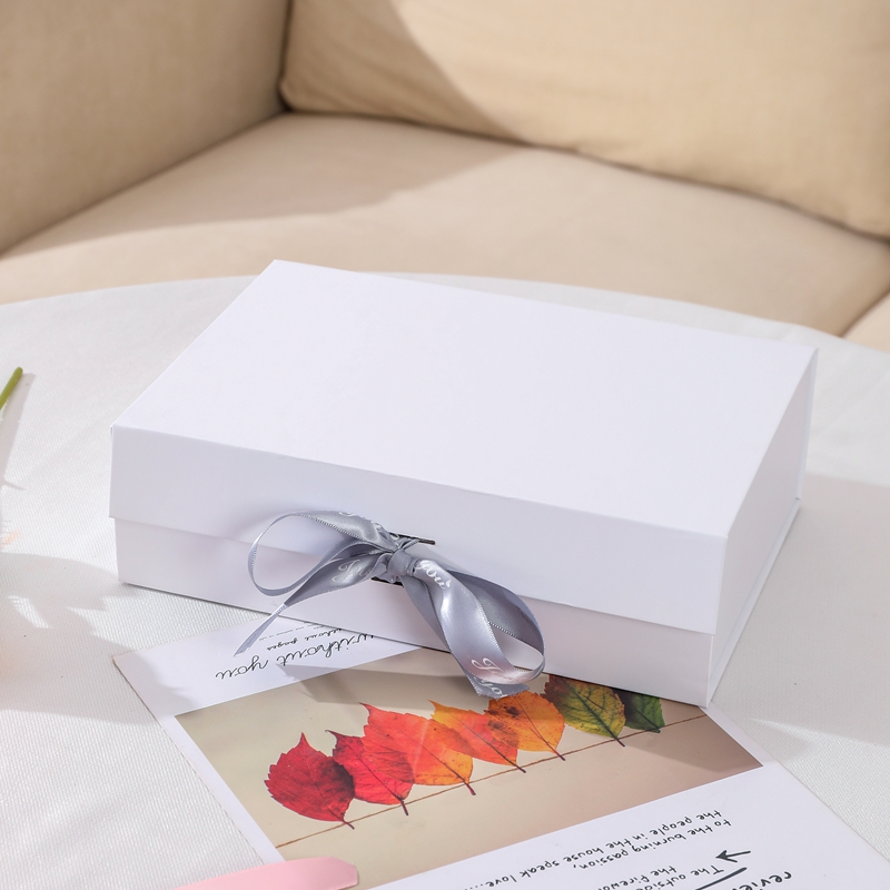Professional gift box making with paper factory for packing gifts-1