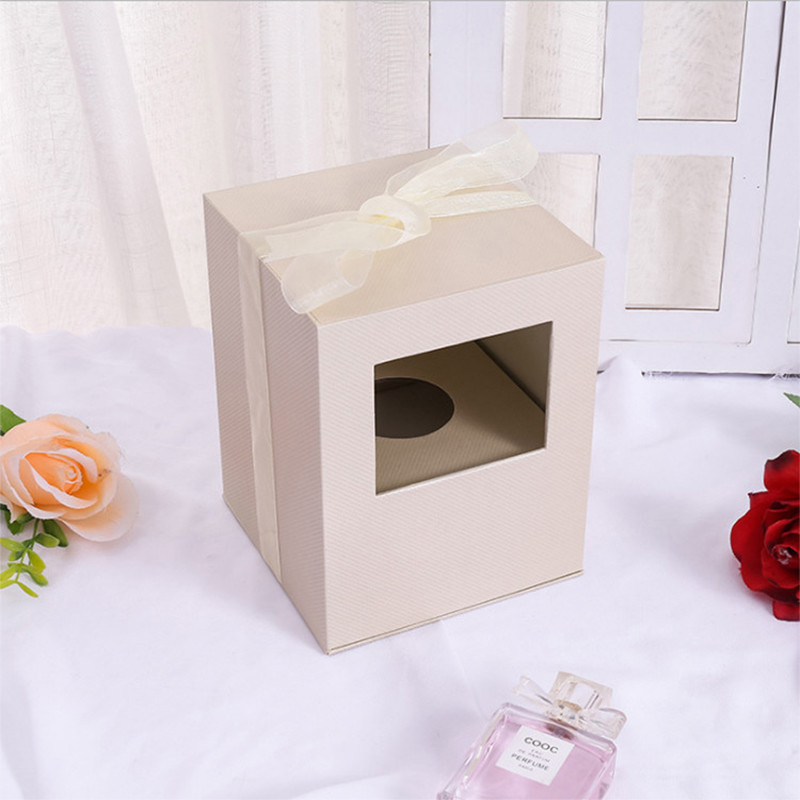Valentine's Day Surprise Flower Gift Box Customized Wedding Companion Hand Gift Window Rose Gift Box Preserved Flower Box Packaging