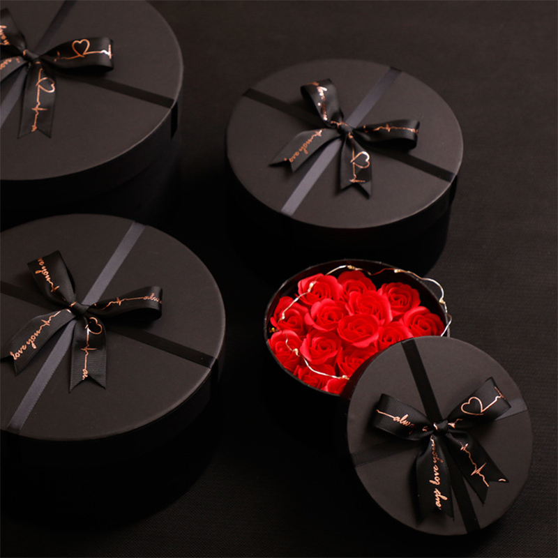 Black round flower gift box