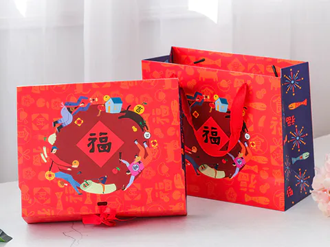 Illuminating Tradition: Exploring the Chinese Lantern Festival and the Art of Paper Bag Marketing