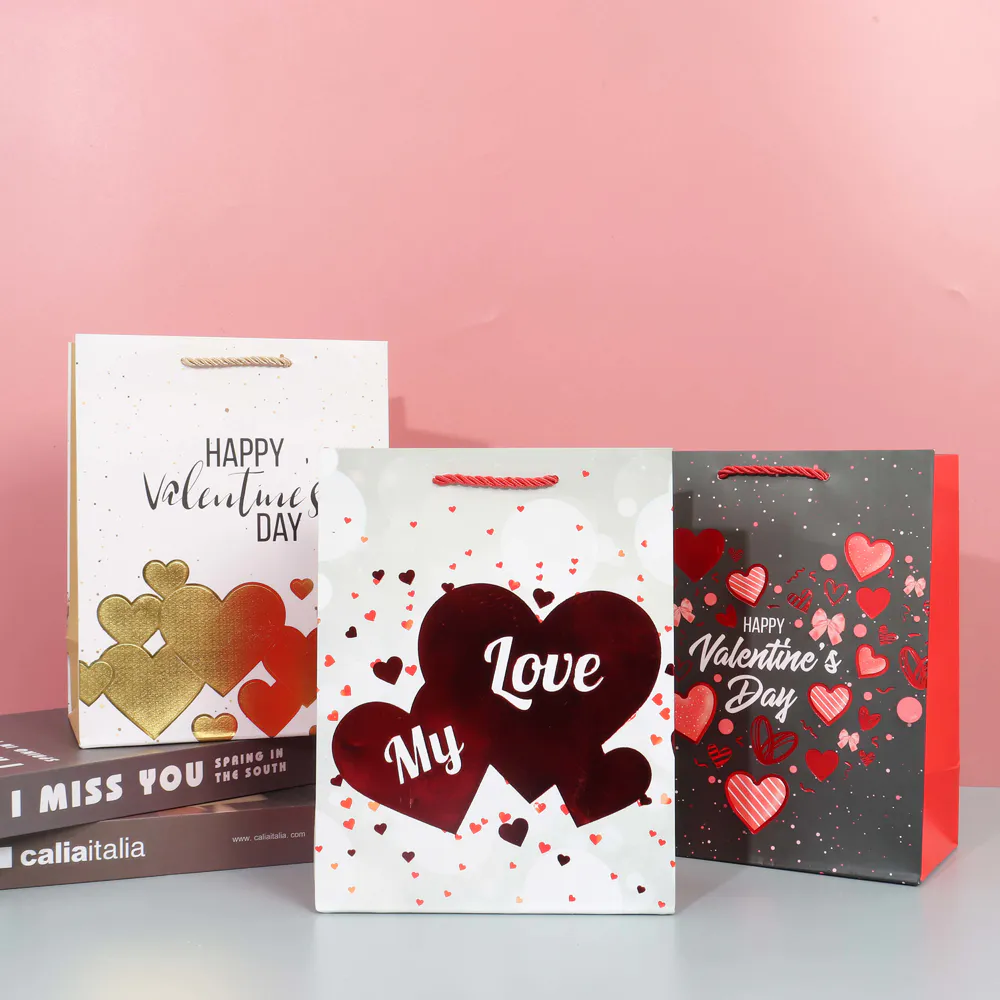 New Creative Design Paper Shopping Bags Valentine's Day Gift Bags Wholesale